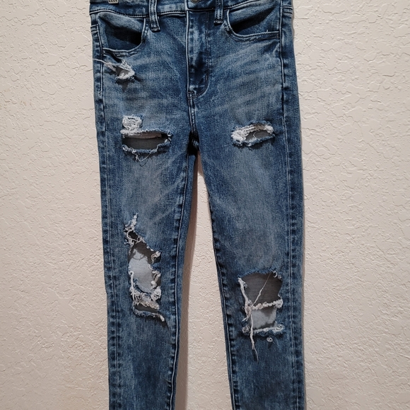 American Eagle Outfitters Short Super Stretch Distressed Skinny Jeans - Picture 2 of 8